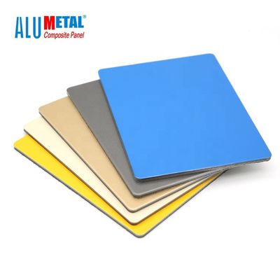 Zusammengesetzte Aluminiumplatte PVDF im Freien bürstete materielle Oberflächenumhüllung 4mm