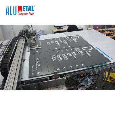 1500mm weiße 4mm PET zusammengesetzte Platten-Aluminiumfassaden-UVdrucken