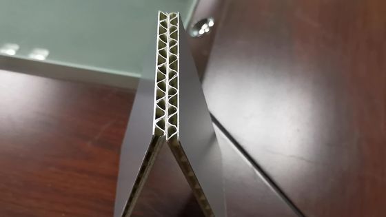 A2 Franc gewölbte Nano-Aluminiumoberfläche der Gremiums-Reklametafel-1250mm 4mm