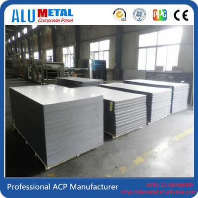 2mm PVDF beschichteten ACPs zusammengesetzte Kassetten-Umhüllungs-Aluminiumplatte des Platten-Silber-1220mm